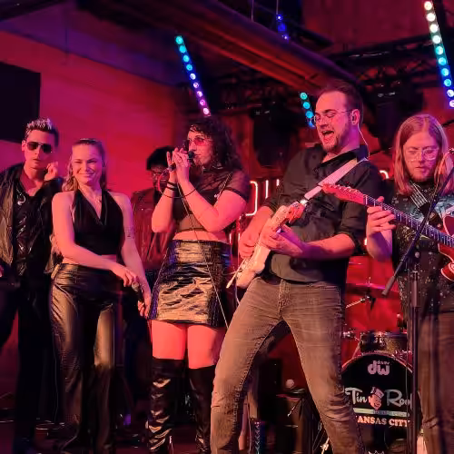 Book Barracuda for Your Event Live Wedding & Event Band Nationwide Book Barracuda for Your Event Live Wedding & Event Band Nationwide