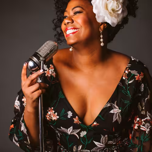 Book Eboni Fondren for Your Event Live Wedding & Event Band Nationwide